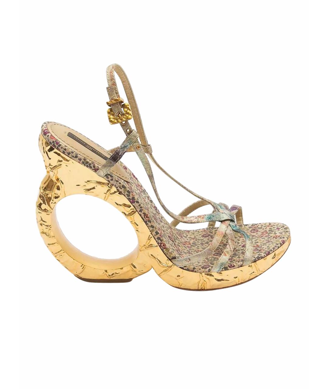Louis Vuitton x Marc Jacobs Spring 2007 Sculptural Gold Wedges